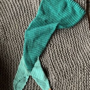 Mermaid tail knit blanket